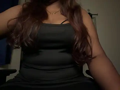 Snapshot of Niveda_21 chatting on 07/15/26, 07:32 Niveda 21 online show from 07/15/26, 07:32