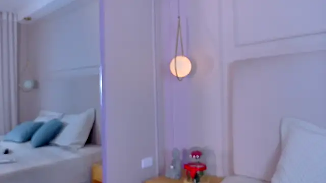 ZoehAngel online show from 11/07/25, 11:15