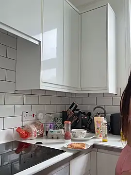 AlitaNova online show from 10/02/25, 10:51