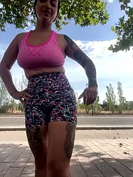 Ninabigtitied online show from 10/03/25, 01:23