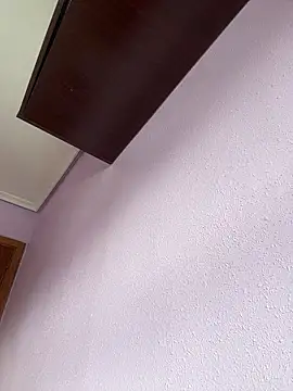 Ninabigtitied online show from 10/25/25, 10:58