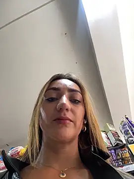 Ninabigtitied online show from 02/19/26, 02:47