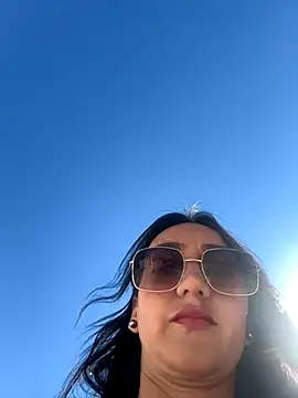 Ninabigtitied online show from 10/01/25, 09:58