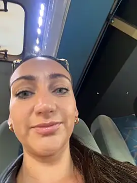 Ninabigtitied online show from 02/09/26, 12:36