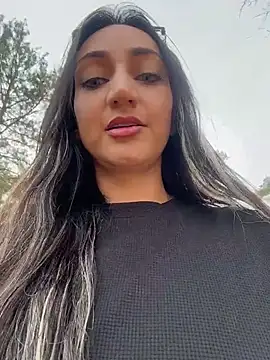 Ninabigtitied online show from 11/13/25, 12:42