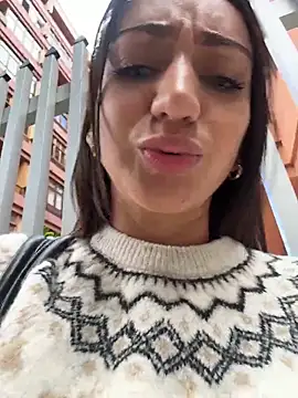 Ninabigtitied online show from 12/20/25, 02:42