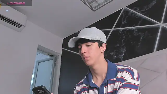 Snapshot of AerumChae chatting on 06/24/26, 02:59 AerumChae online show from 06/24/26, 02:59