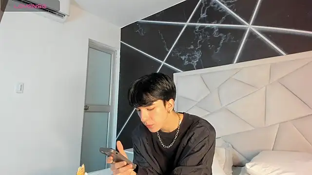 AerumChae online show from 04/17/26, 12:30