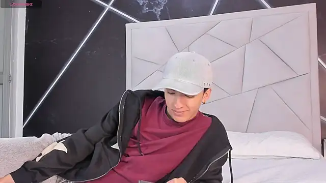 AerumChae online show from 03/24/26, 12:05