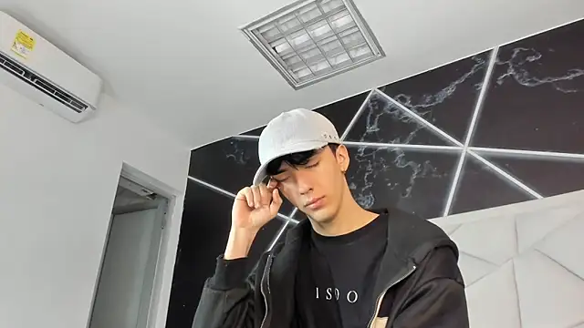 AerumChae online show from 03/26/26, 12:03