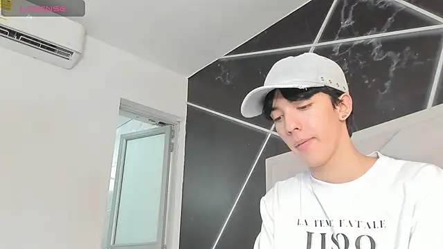 Snapshot of AerumChae chatting on 06/26/26, 12:11 AerumChae online show from 06/26/26, 12:11