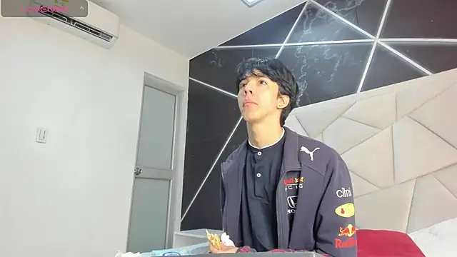 Snapshot of AerumChae chatting on 07/03/26, 12:22 AerumChae online show from 07/03/26, 12:22