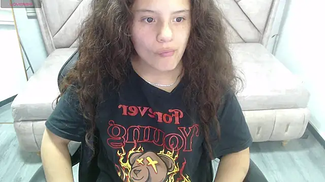 Velvet Moon V online show from 03/12/26, 08:46