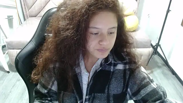 Snapshot of Velvet_Moon_V chatting on 11/21/25, 01:21 Velvet Moon V online show from 11/21/25, 01:21