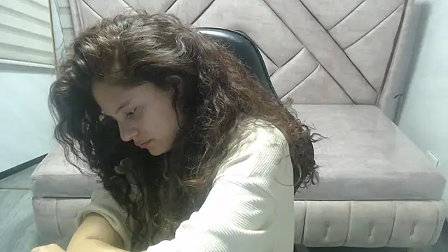 Velvet Moon V online show from 03/17/26, 09:18