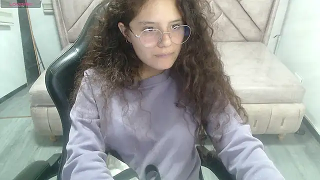 Velvet Moon V online show from 03/10/26, 07:40