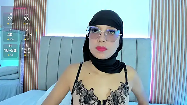 Snapshot of naishaa_ chatting on 10/13/25, 06:42 naishaa online show from 10/13/25, 06:42