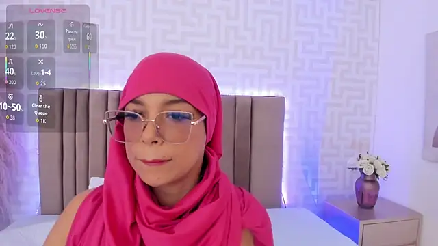 Snapshot of naishaa_ chatting on 07/15/26, 06:37 naishaa online show from 07/15/26, 06:37