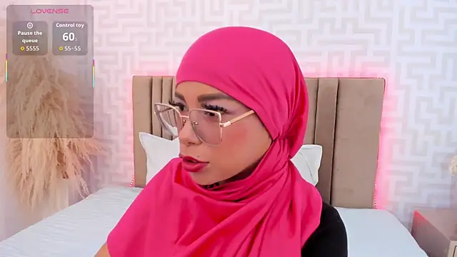 Snapshot of naishaa_ chatting on 06/16/26, 05:13 naishaa online show from 06/16/26, 05:13
