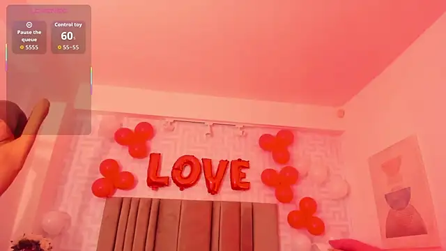 Snapshot of naishaa_ chatting on 02/14/26, 06:30 naishaa online show from 02/14/26, 06:30