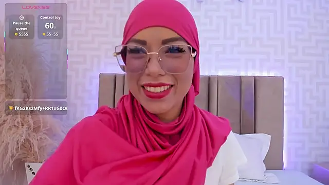 Snapshot of naishaa_ chatting on 06/29/26, 05:45 naishaa online show from 06/29/26, 05:45