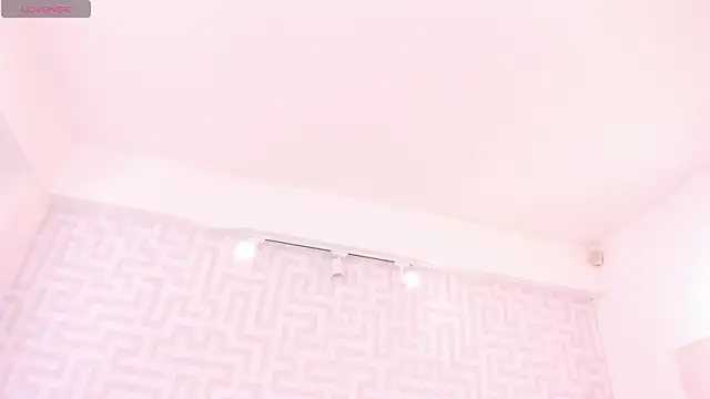 Snapshot of naishaa_ chatting on 02/05/26, 06:48 naishaa online show from 02/05/26, 06:48