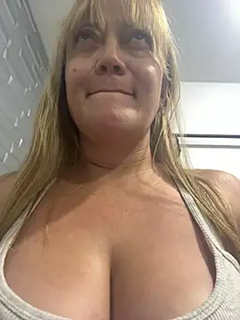 naomi diamond  online show from 02/22/26, 10:44