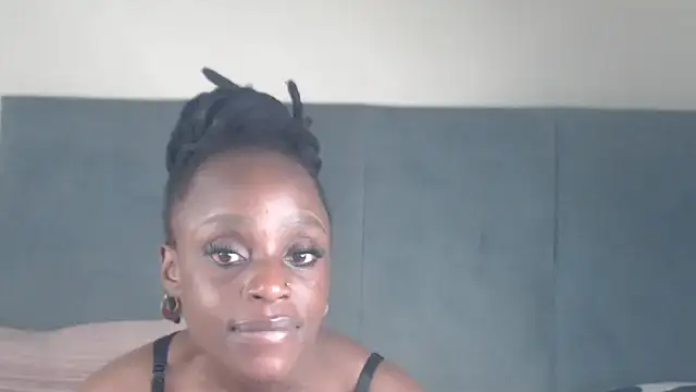 Jah-Queen online show from 10/21/25, 06:29