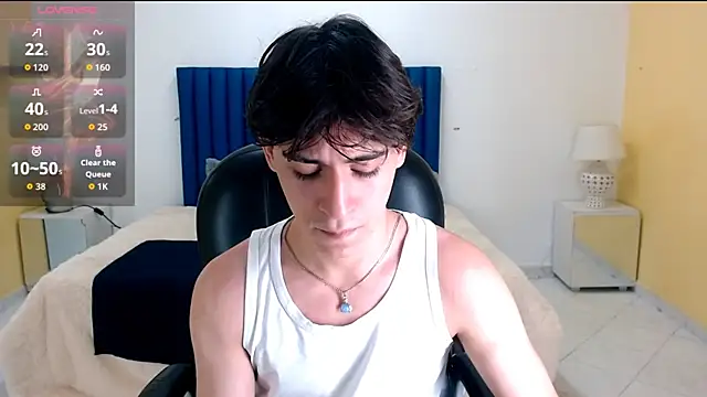 Snapshot of RoberthAlv chatting on 02/18/26, 02:02 RoberthAlv online show from 02/18/26, 02:02