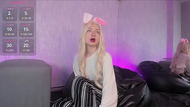 AriMonoban online show from 11/11/25, 12:22