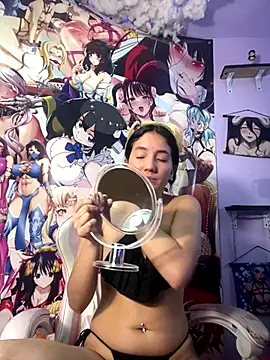 Snapshot of bellaseduzione chatting on 10/28/25, 02:38 bellaseduzione online show from 10/28/25, 02:38