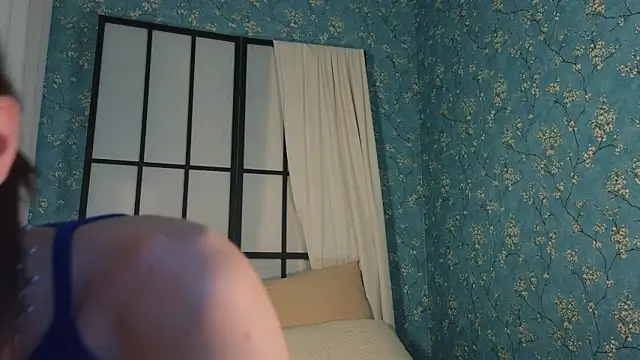 madi snow online show from 01/15/26, 12:30