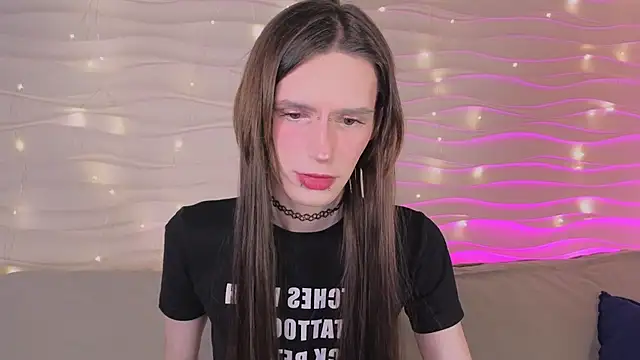 madi snow online show from 01/17/26, 05:44