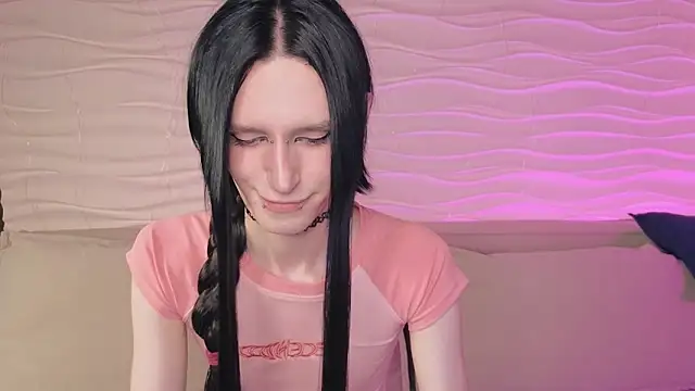 madi snow online show from 02/28/26, 06:13