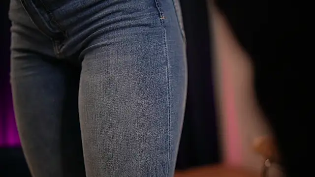  ChloeLee  online show from 11/10/25, 07:02