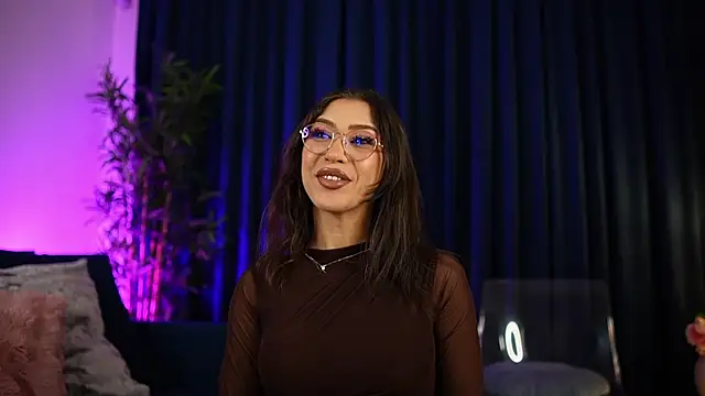  ChloeLee  online show from 11/20/25, 05:30