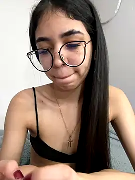 Alix 7 online show from 10/01/25, 01:00