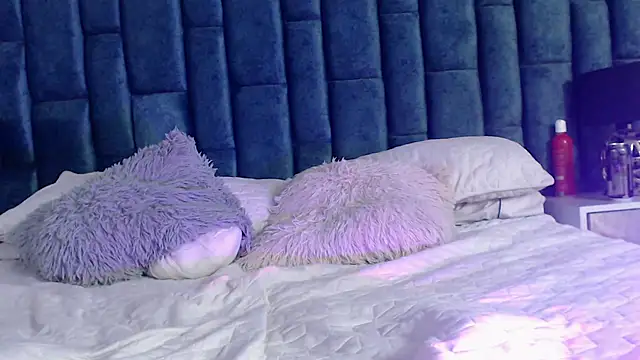 Emma Foxi online show from 11/06/25, 09:08