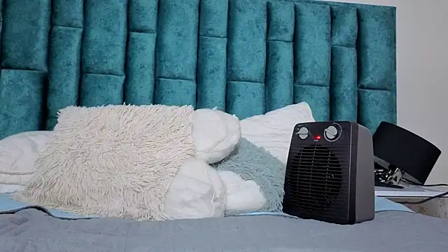 Emma Foxi online show from 02/09/26, 08:40