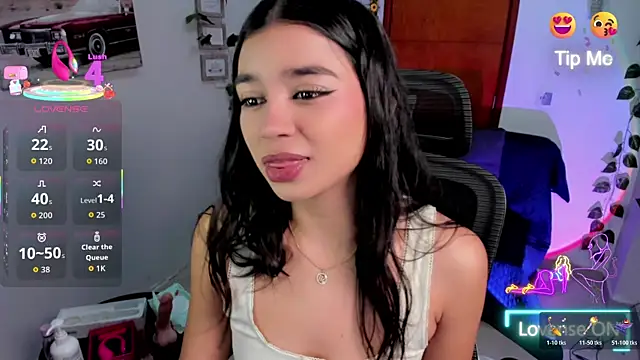 Elsa Pataky online show from 12/18/25, 02:21