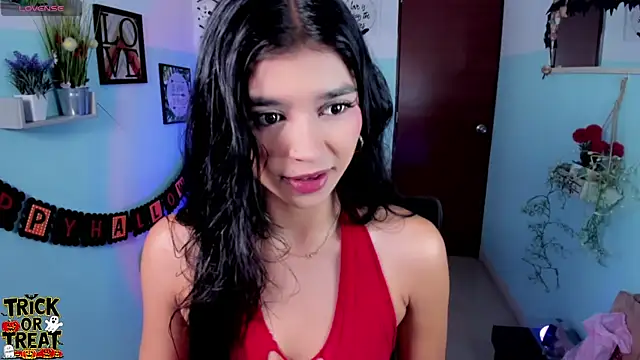 Elsa Pataky online show from 10/24/25, 02:16