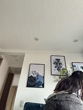 Lily June online show from 01/10/26, 09:21