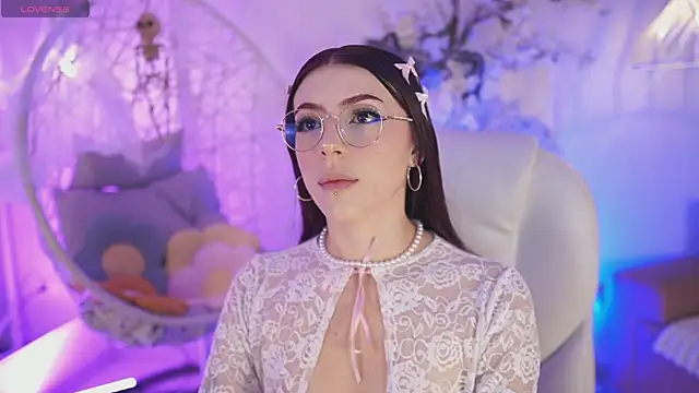 JadeSummerr online show from 10/04/25, 11:45