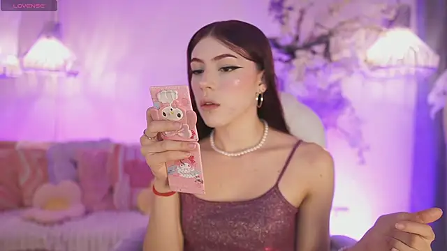 JadeSummerr online show from 10/17/25, 11:45