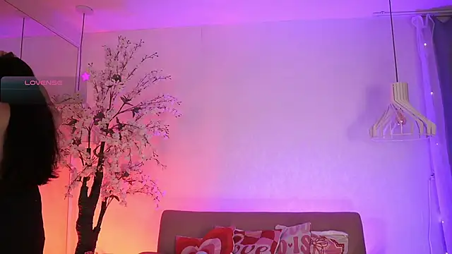 JadeSummerr online show from 04/07/26, 11:45