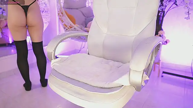 JadeSummerr online show from 09/24/25, 11:50