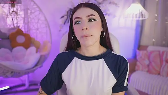 JadeSummerr online show from 10/07/25, 11:44