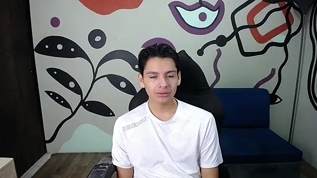 Snapshot of Luca_vega chatting on 10/20/25, 12:27 Luca vega online show from 10/20/25, 12:27