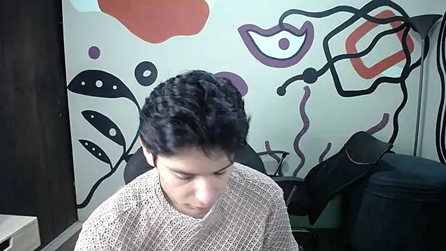Snapshot of Luca_vega chatting on 10/15/25, 12:24 Luca vega online show from 10/15/25, 12:24