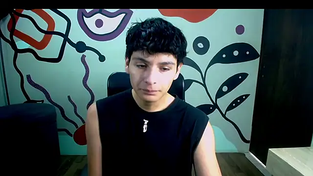 Snapshot of Luca_vega chatting on 09/17/25, 01:02 Luca vega online show from 09/17/25, 01:02